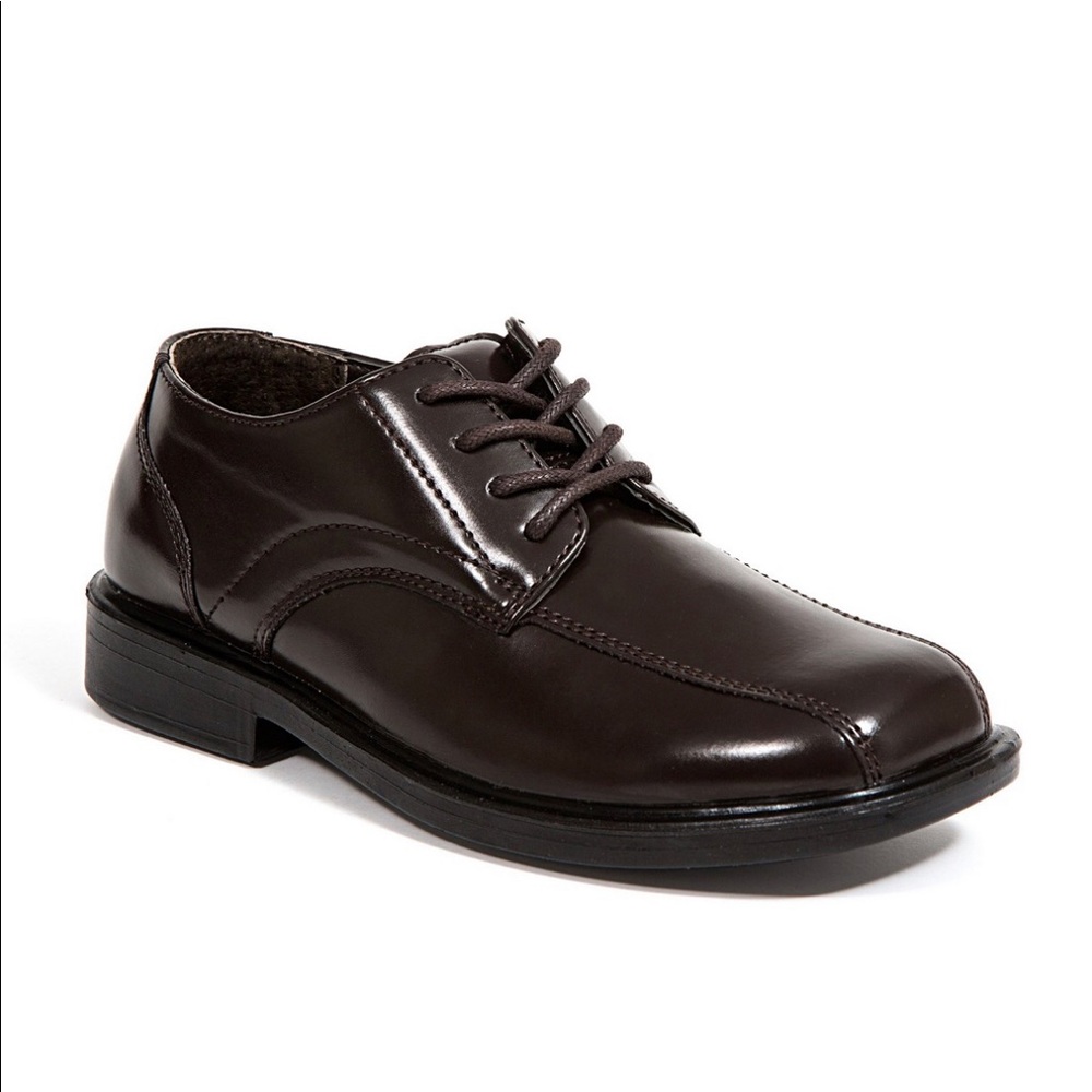 Deer Stags Gabe Lace-Up Dress Comfort Shoe